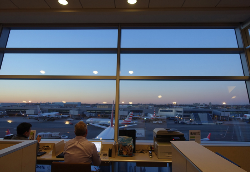 Review: American Airlines Admirals Club Lounge JFK Terminal 8