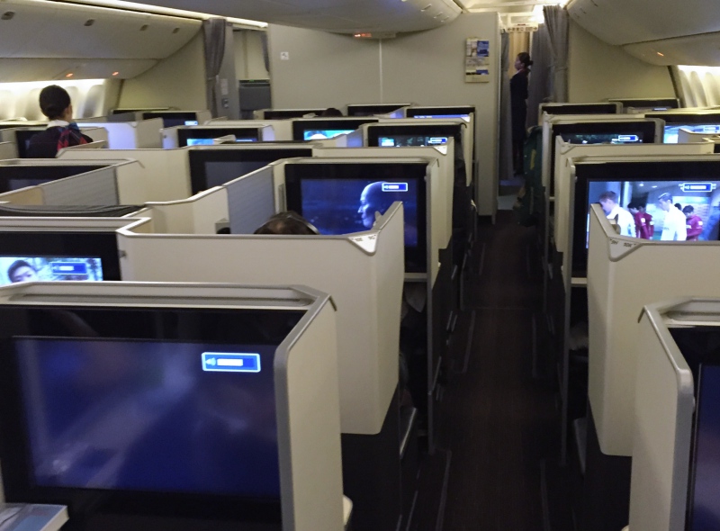 Japan Airlines 777-300ER Business Class Sky Suite Review