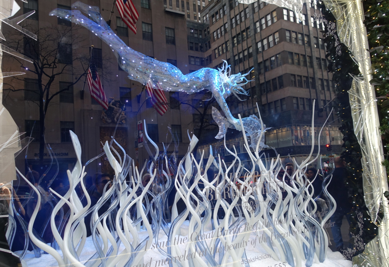 Holiday Windows 2015 in New York