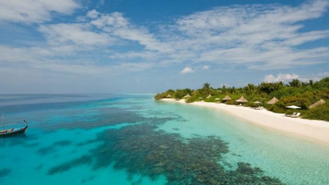 Best Maldives Luxury Resorts 4th Night Free Offers