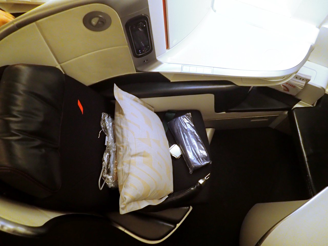 Review-Air France Business Class Seat, 777-300ER