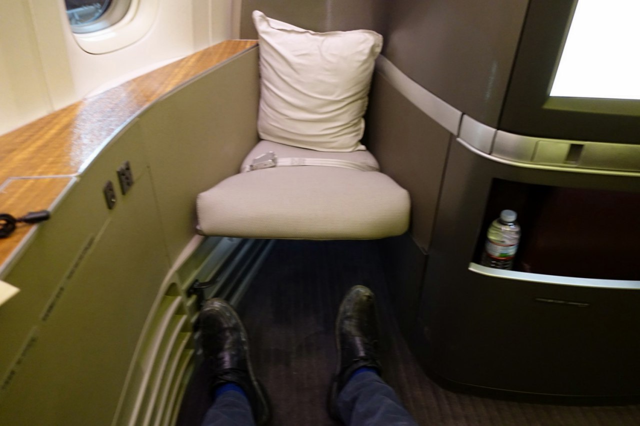 Review-Cathay Pacific First Class Ottoman
