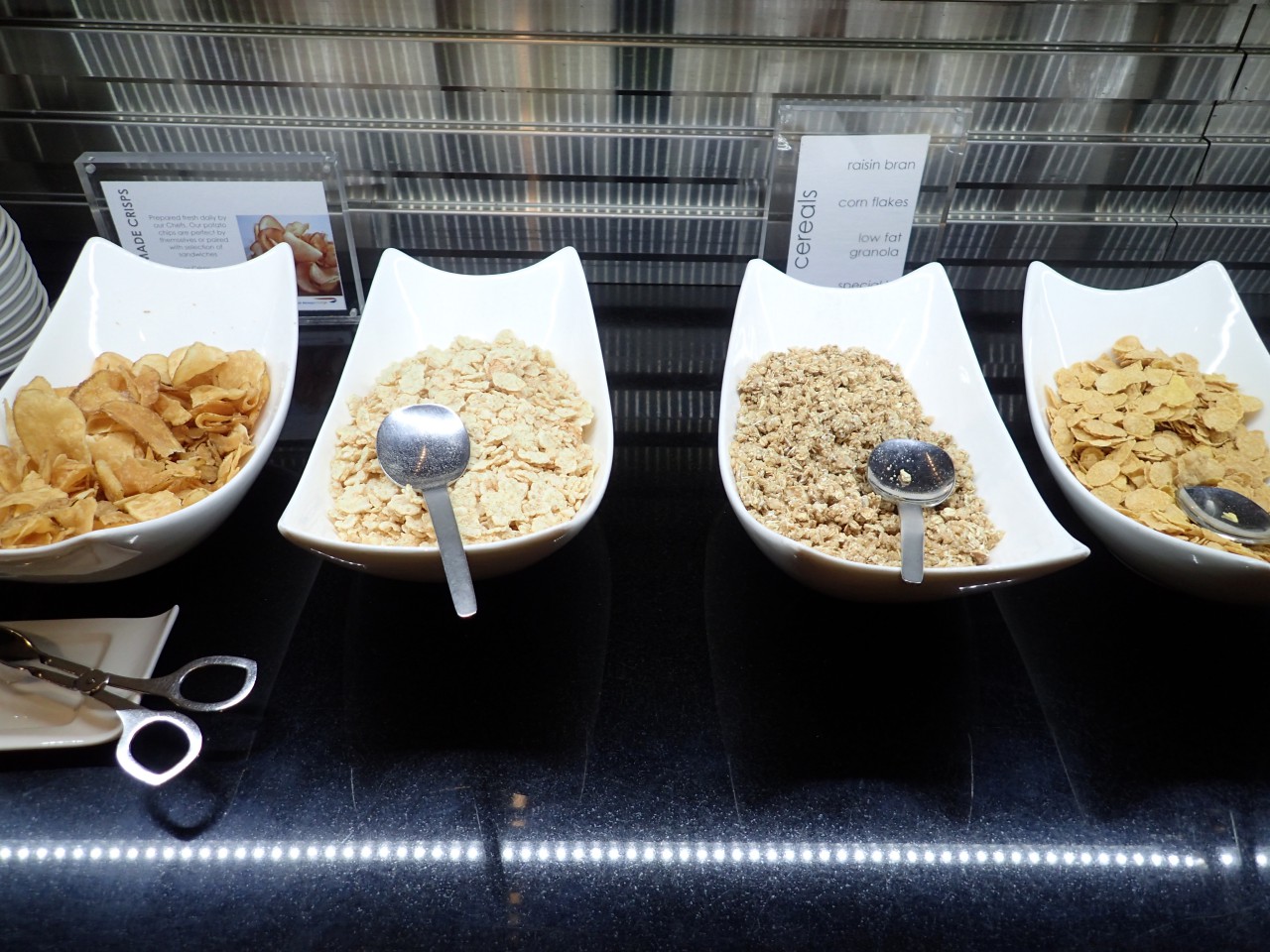 Cereal, BA Galleries Lounge JFK Review