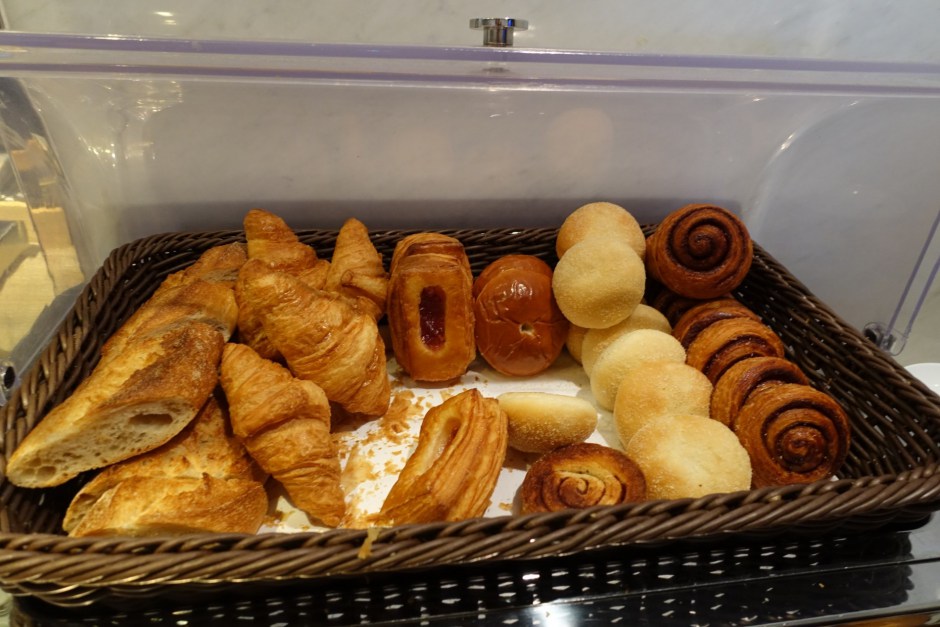 Lounge Review-JAL Business Class Lounge Food Tokyo NRT-Pastries