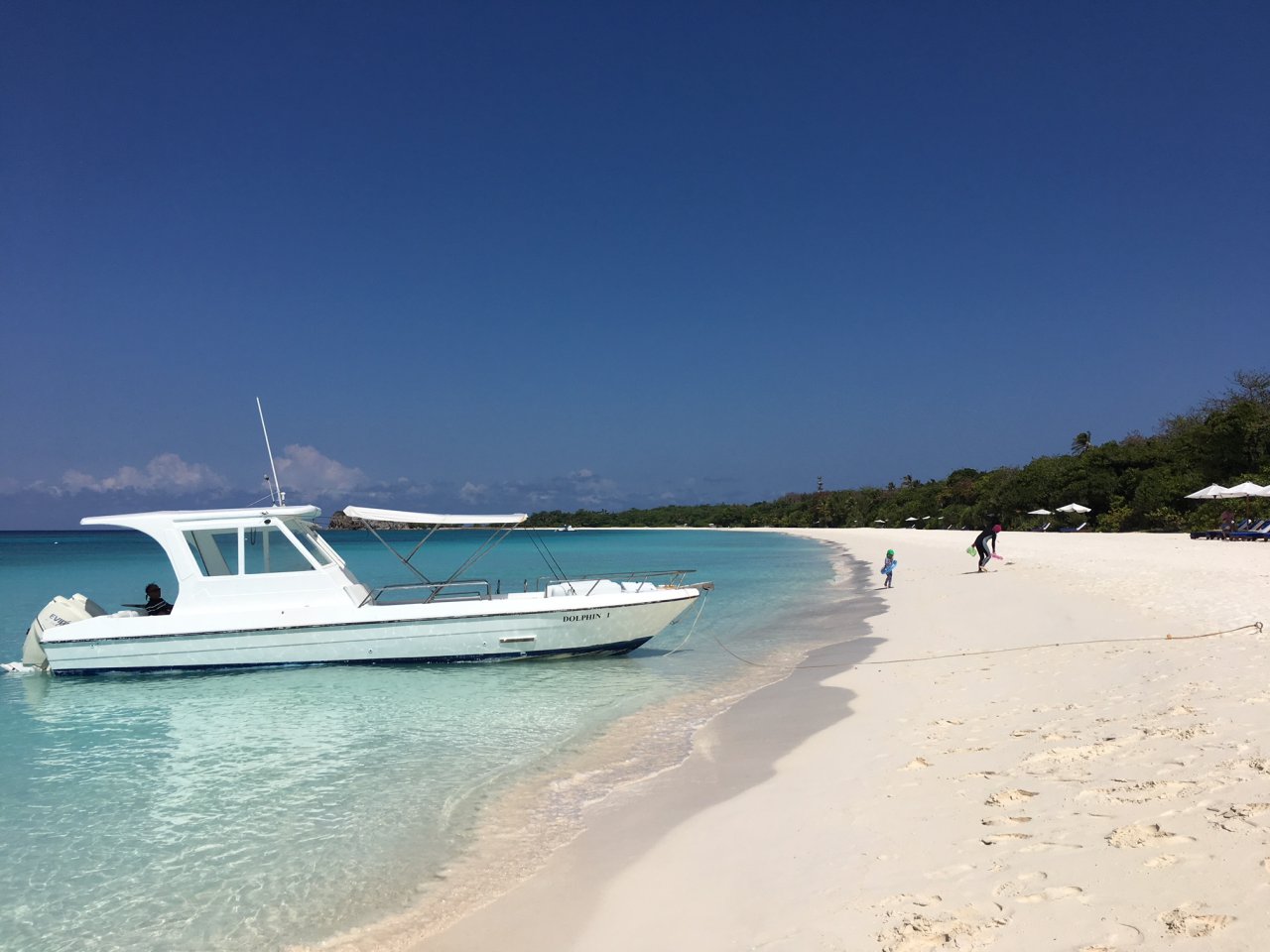 Amanpulo Review-Best Beach-Boat