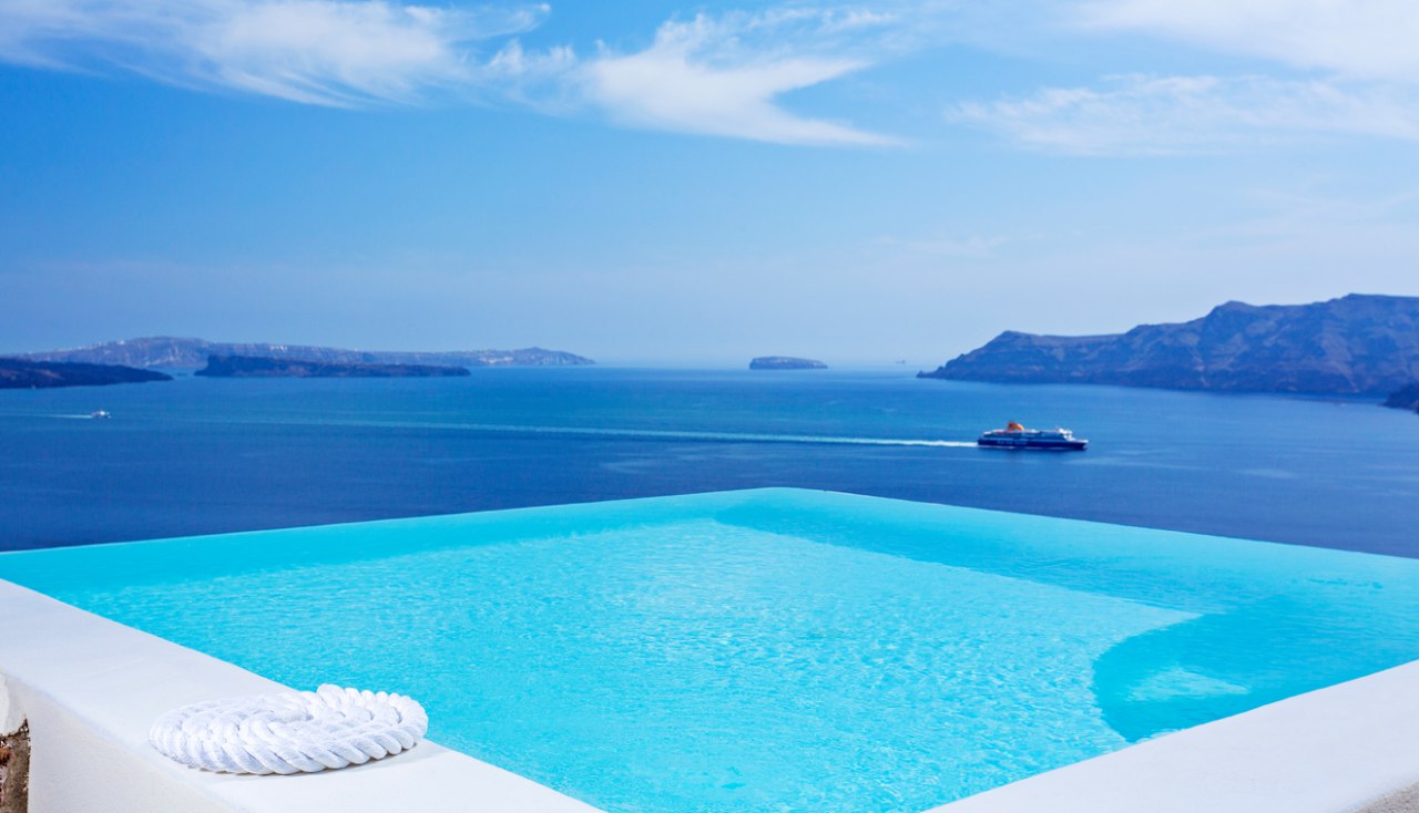 Best Europe Luxury Hotel Suites with Private Pool-Canaves Oia Suites-Santorini