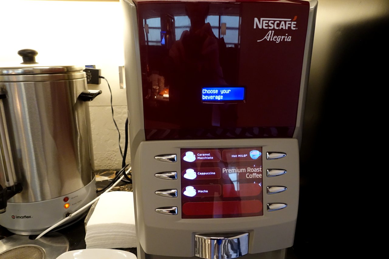 Lounge Review-Singapore SilverKris Lounge Manila Airport-Nescafe Machine