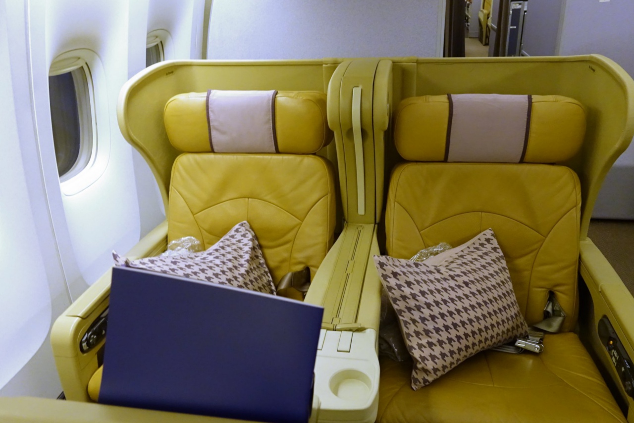 Review-Singapore Airlines Business Class 777-200 Angled Flat Seats