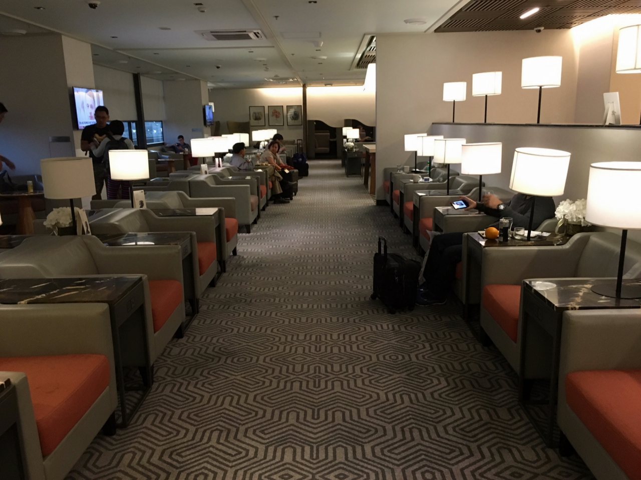Singapore Manila Airport Lounge Review