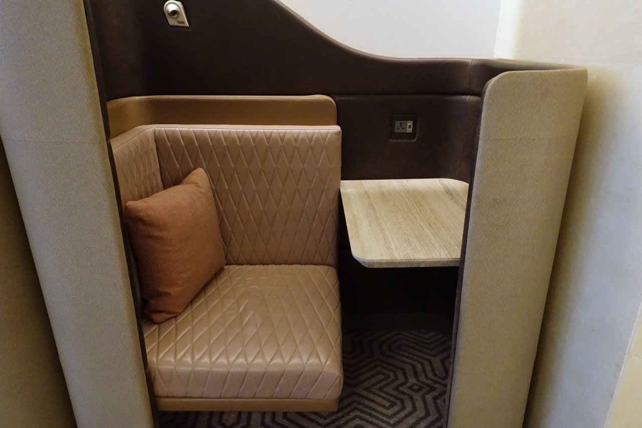 Lounge Review: Singapore Airlines SilverKris Lounge Manila Airport