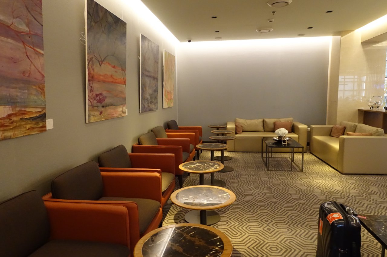 Singapore SilverKris Lounge Manila Review-Seating