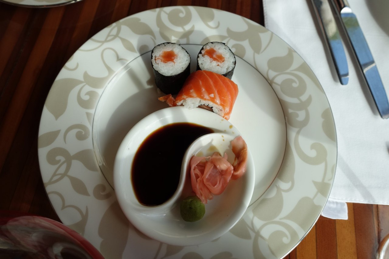 Review-St Regis Bali-Breakfast-Sushi
