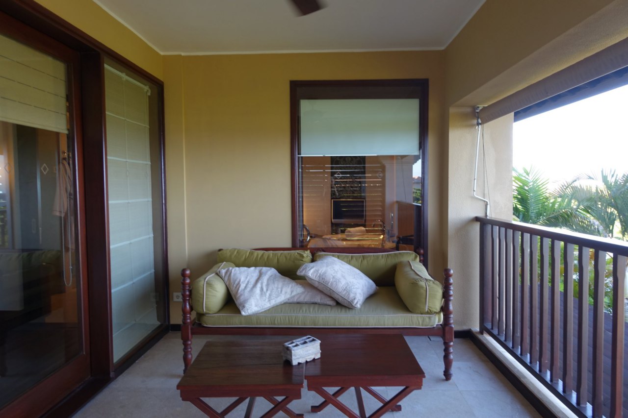Review-St Regis Bali-Ocean View Suite Balcony