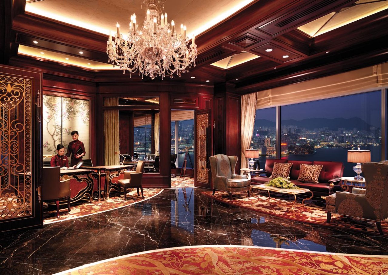 Top Hong Kong Luxury Hotel Offers 2018-Island Shangri-La Horizon Club Lounge