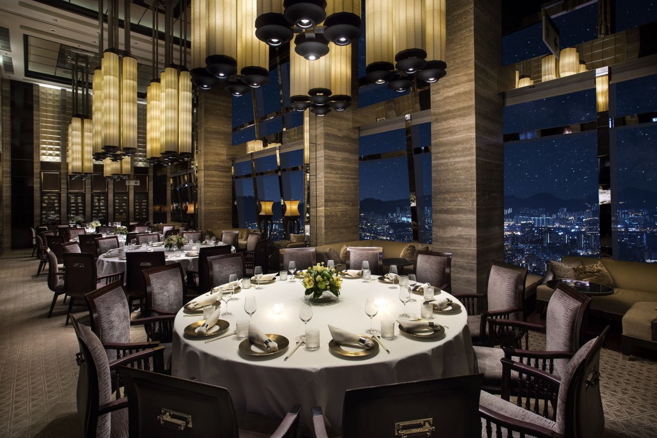 Top Hong Kong Luxury Hotel Offers 2018-Ritz-Carlton Hong Kong