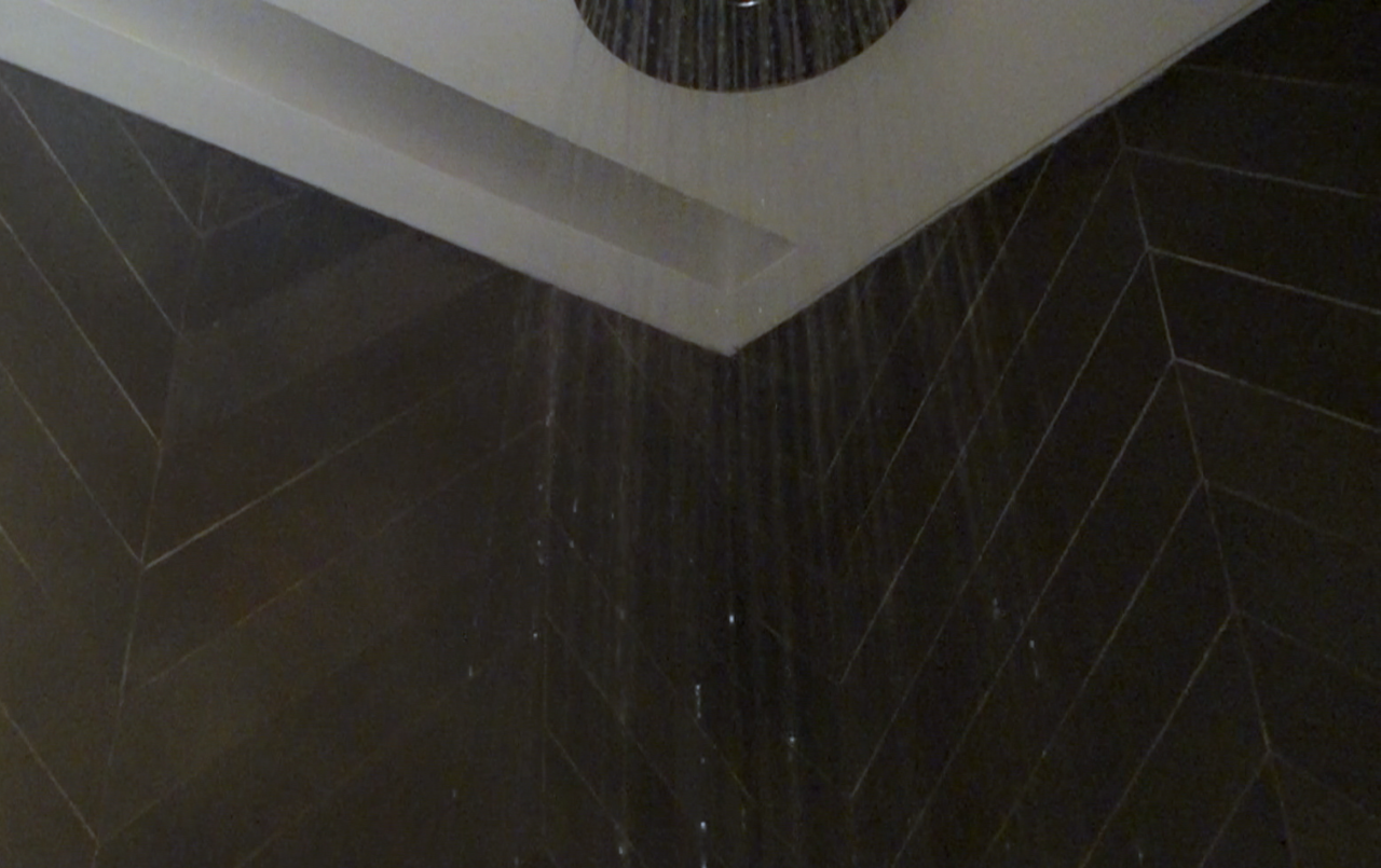 AMEX Centurion Lounge Hong Kong Review-Shower
