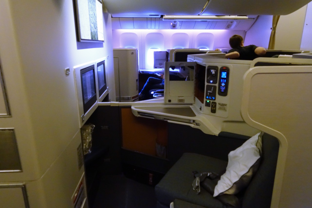 Cathay Business Class Review-777-300ER-Row 11