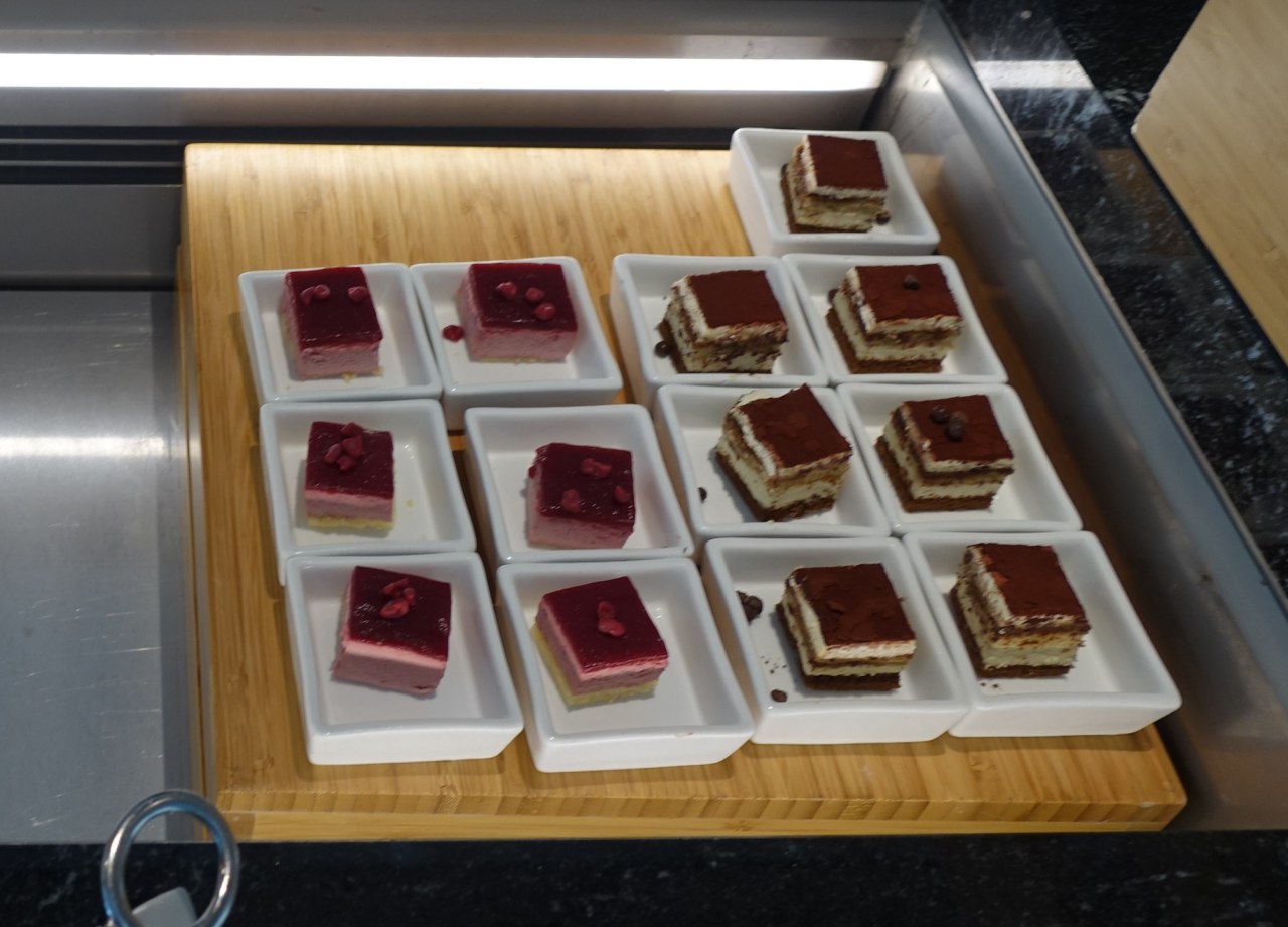 Review-AMEX Centurion Lounge Hong Kong-Desserts-Mousse Cake-Tiramisu