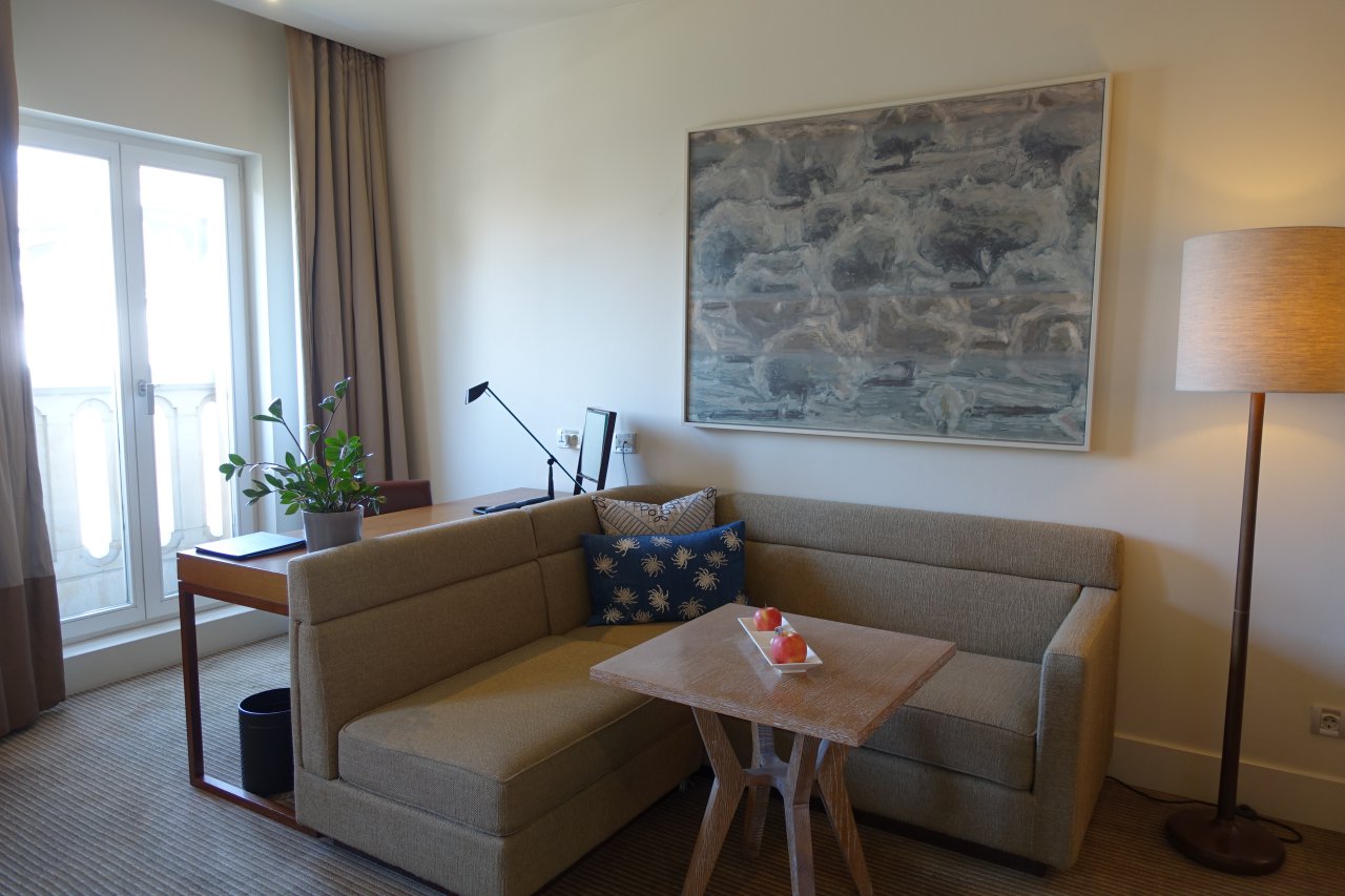 Hotel Villa Kennedy Frankfurt Review-Deluxe Room-Corner Sofa