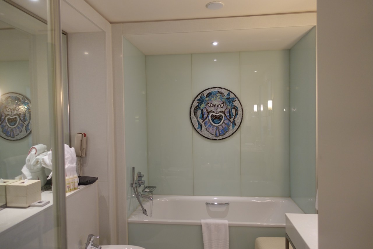Villa Kennedy Hotel Review-Frankfurt-Bathroom