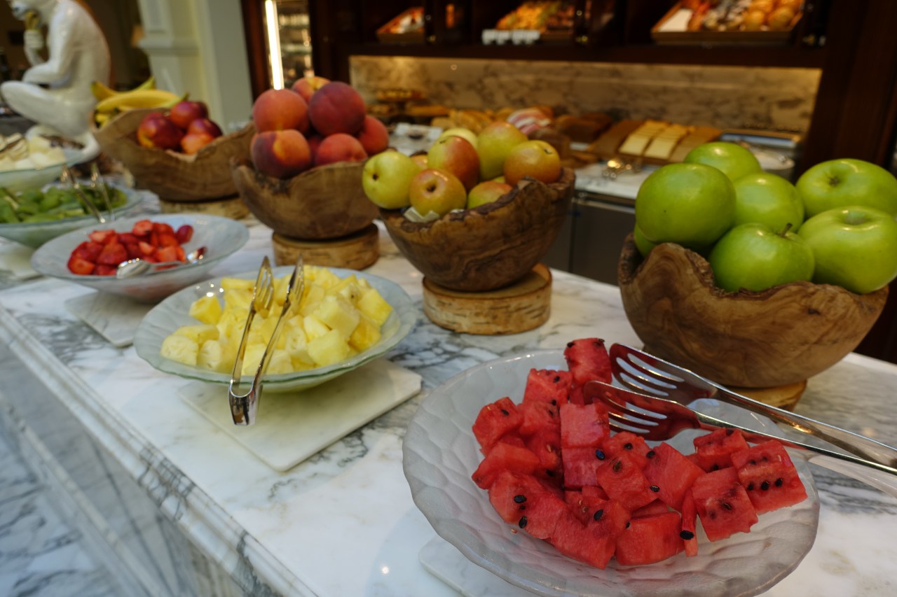 Review-Four Seasons St Petersburg Breakfast Fruit