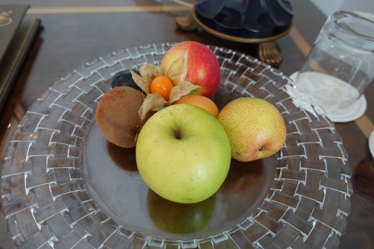 Review-Four Seasons St Petersburg-Fruit Welcome Amenity