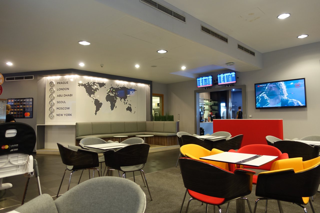 Review-MasterCard Lounge Prague Airport-Priority Pass Lounge