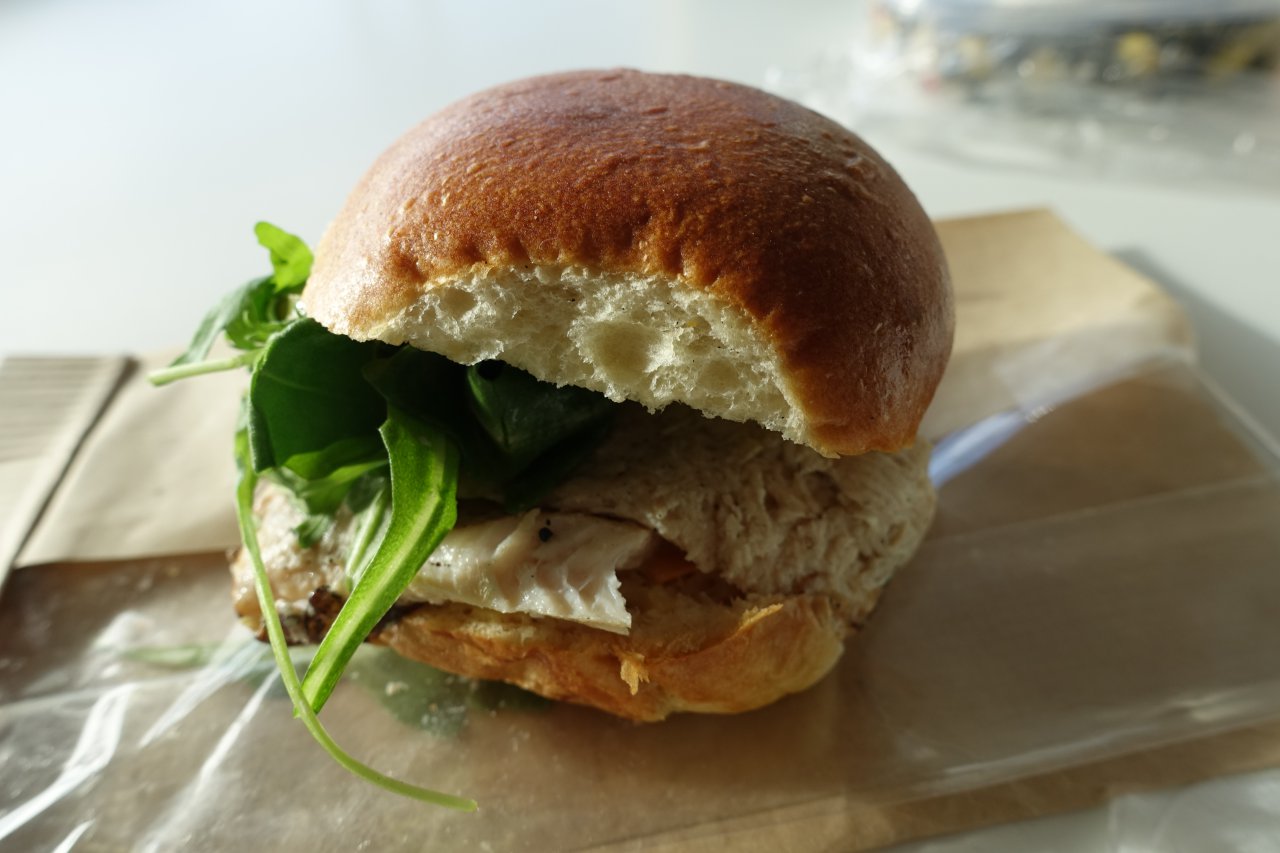 Review-Air France Lounge Chicago Food-Chicken Sandwich