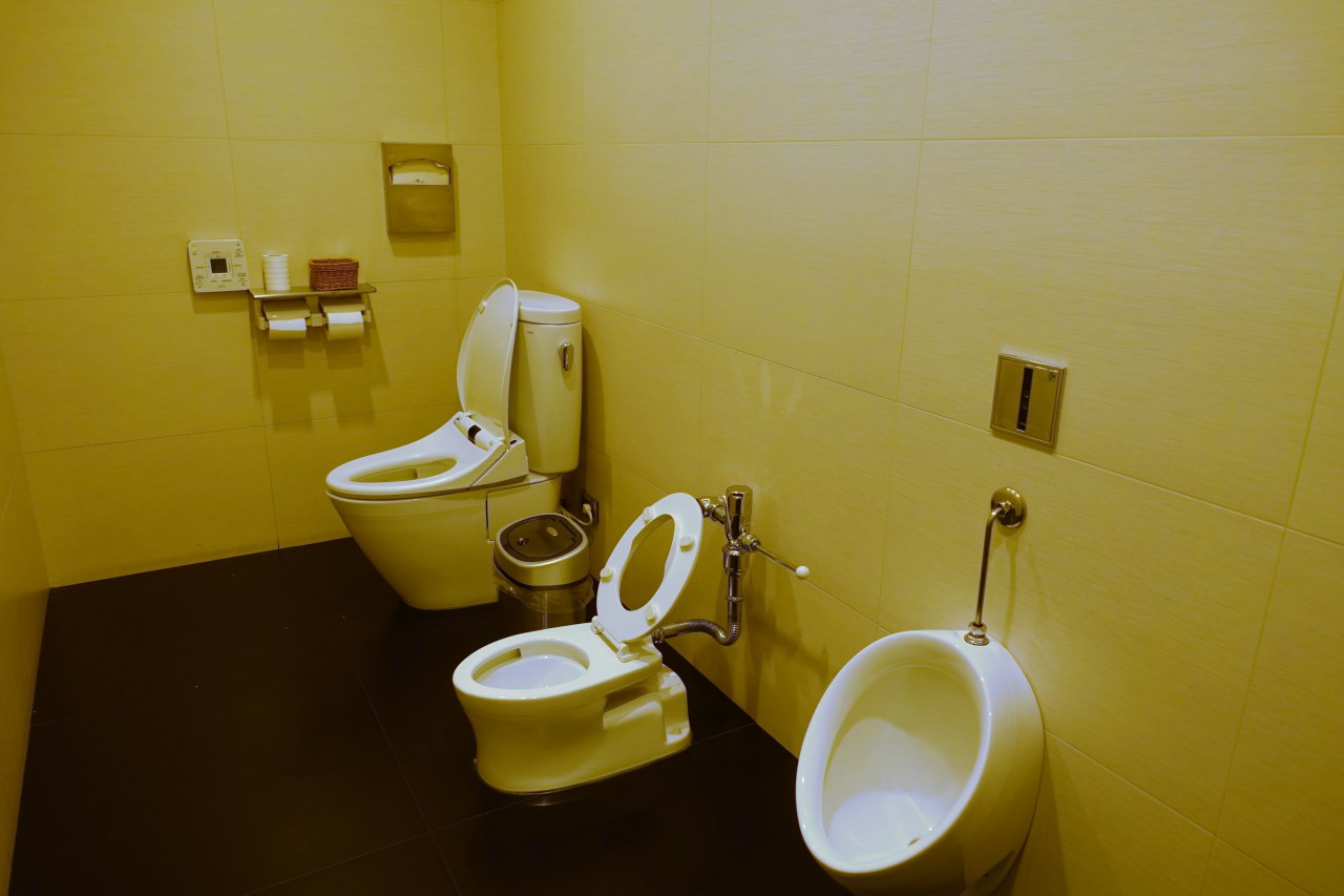 EVA Infinity Lounge Taipei Review-Family Bathroom