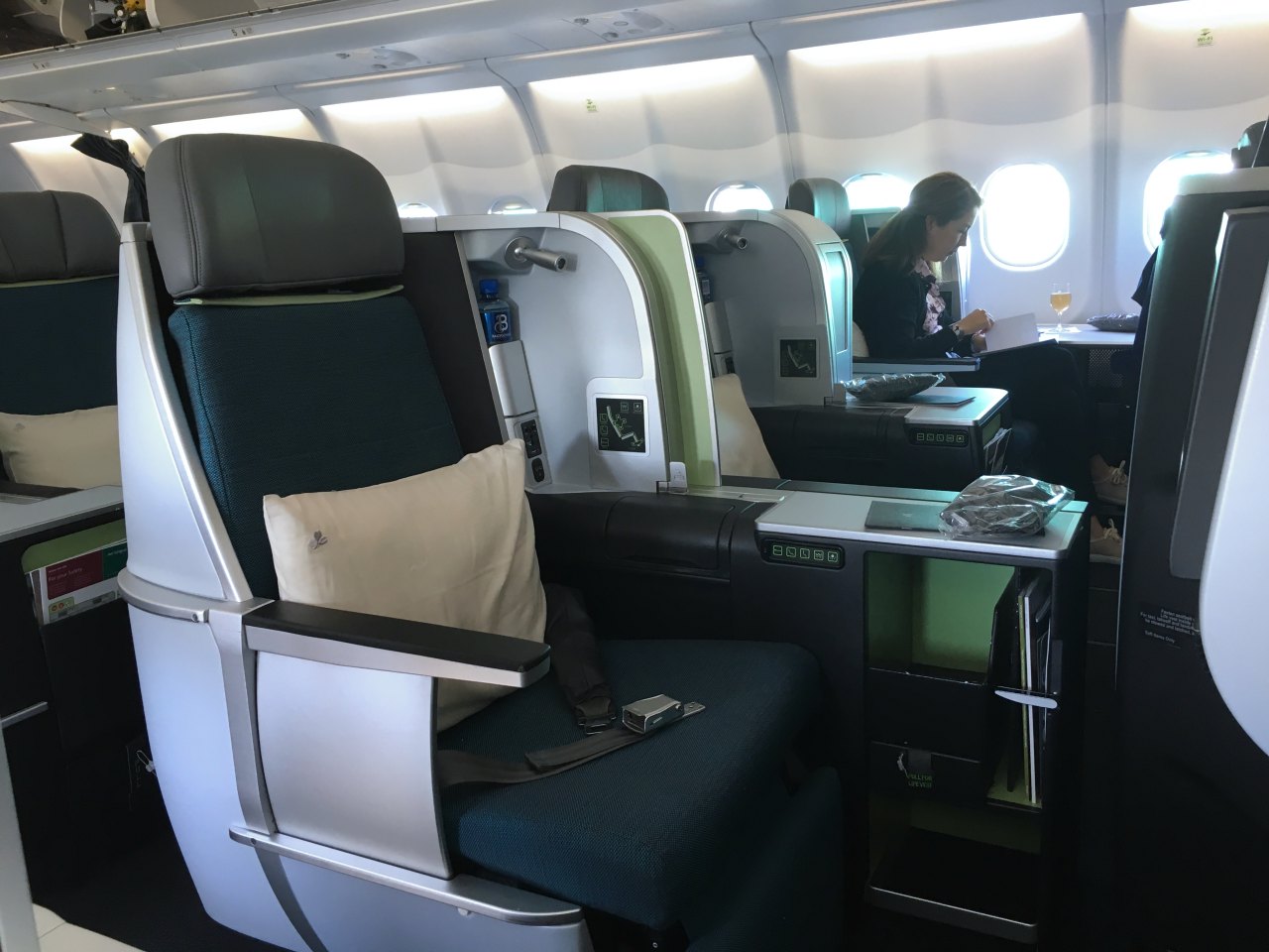 Review-Aer Lingus A330 Business Class Seat