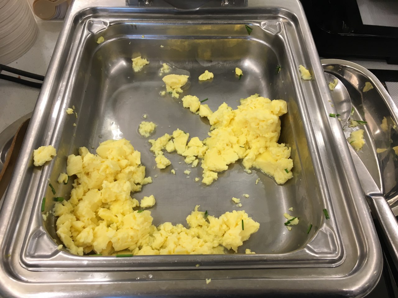 Review-Delta Sky Club JFK T4-Scrambled Eggs