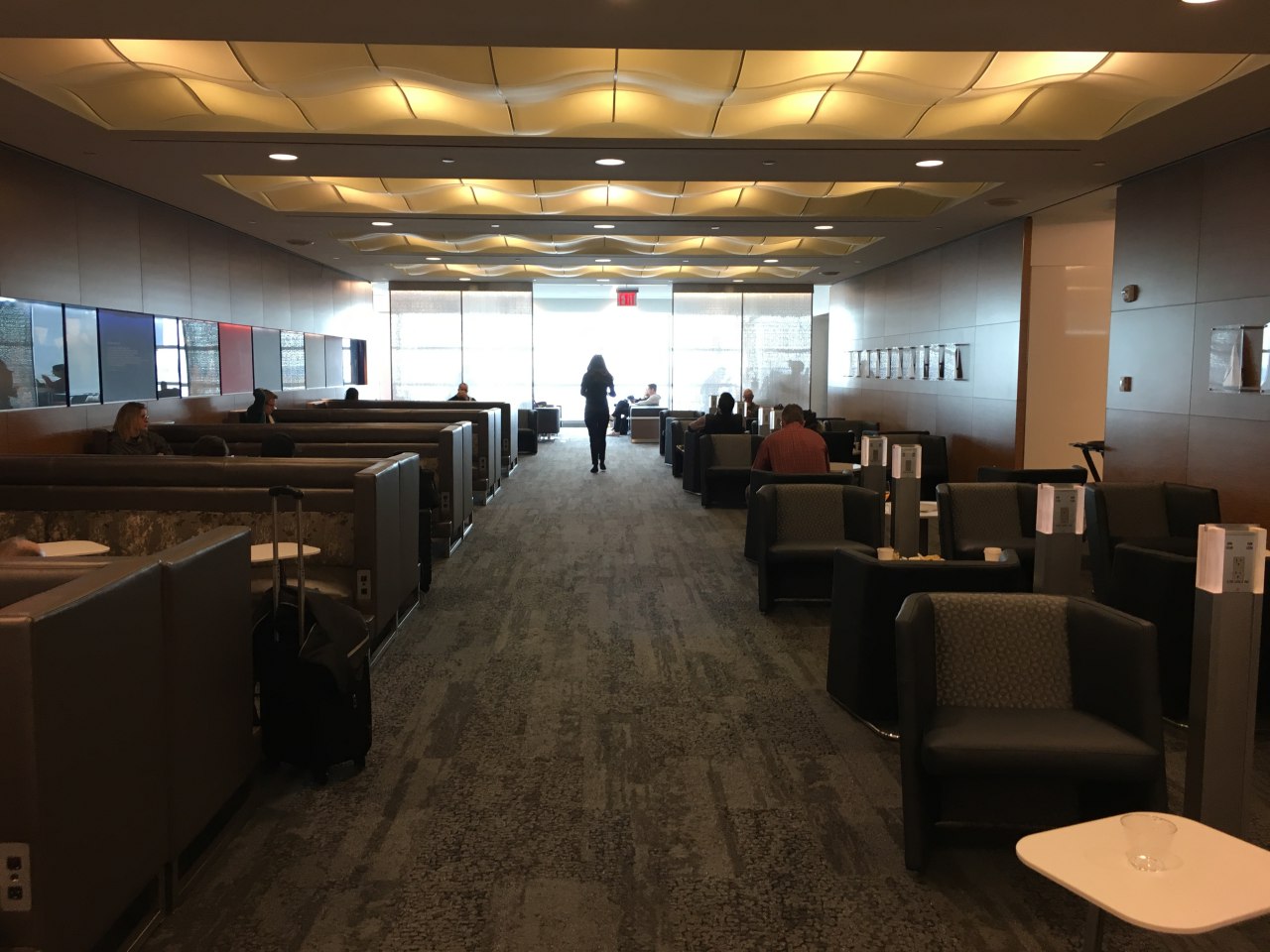 Review-Delta Sky Club JFK T4 Seating