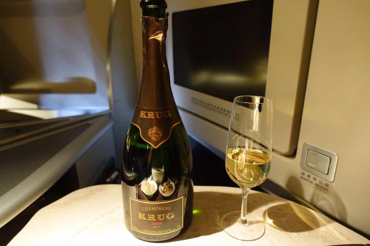 Review-EVA Business Class-Krug Champagne
