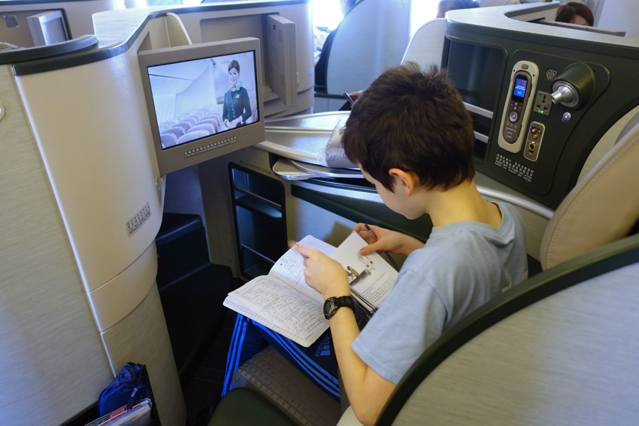 EVA Business Class Review-777-300ER-Seat 6D
