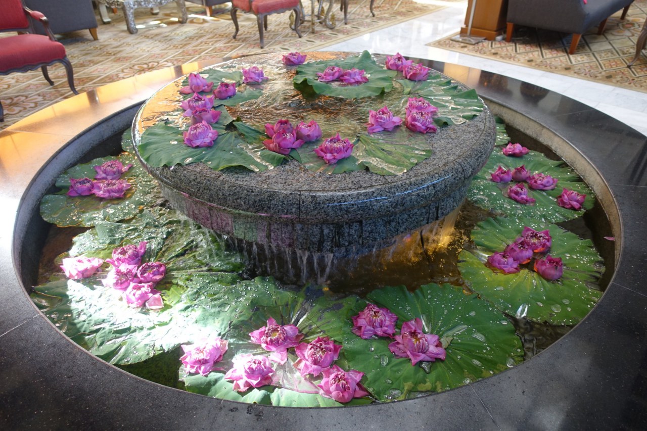 Mandarin Oriental Bangkok Review-Lobby Fountain