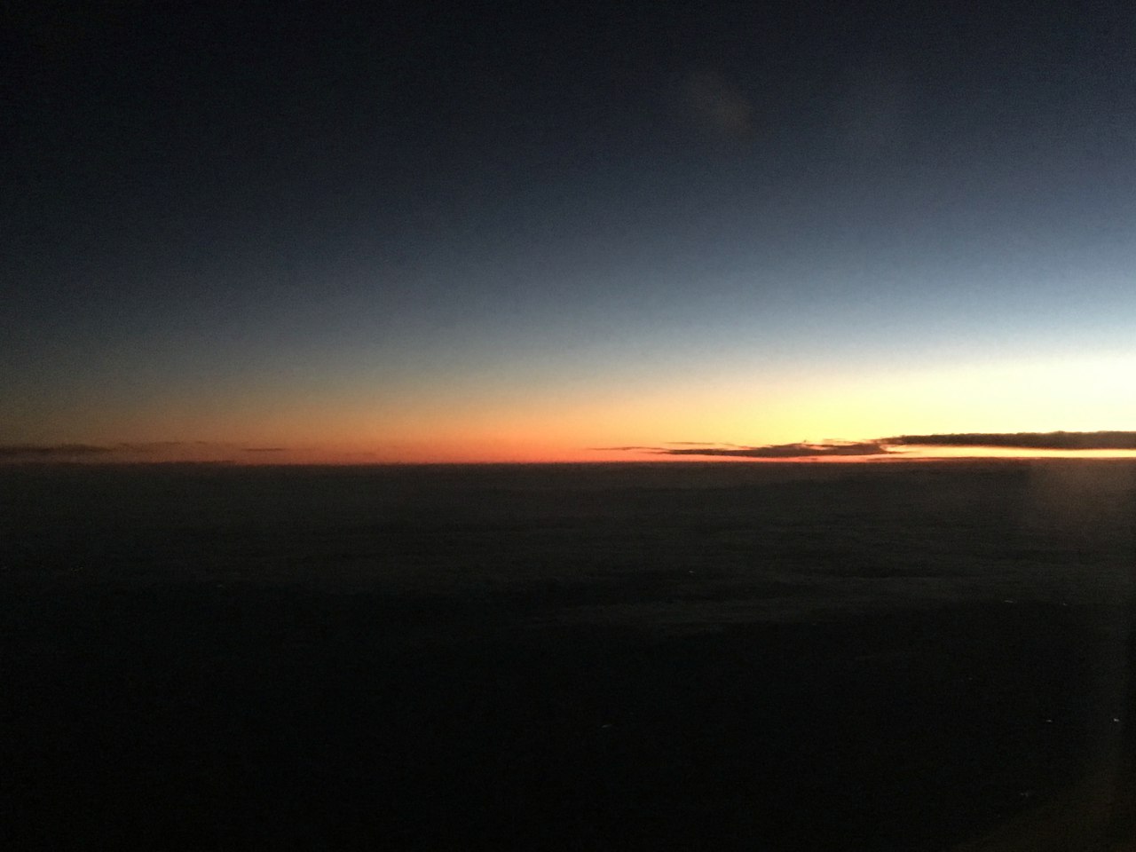 AA E175 Review-Sunset Leaving Houston IAH