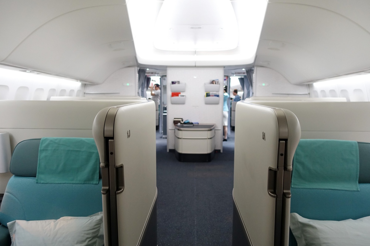 Review-Korean Air 747-8 First Class Cabin-Kosmo 2