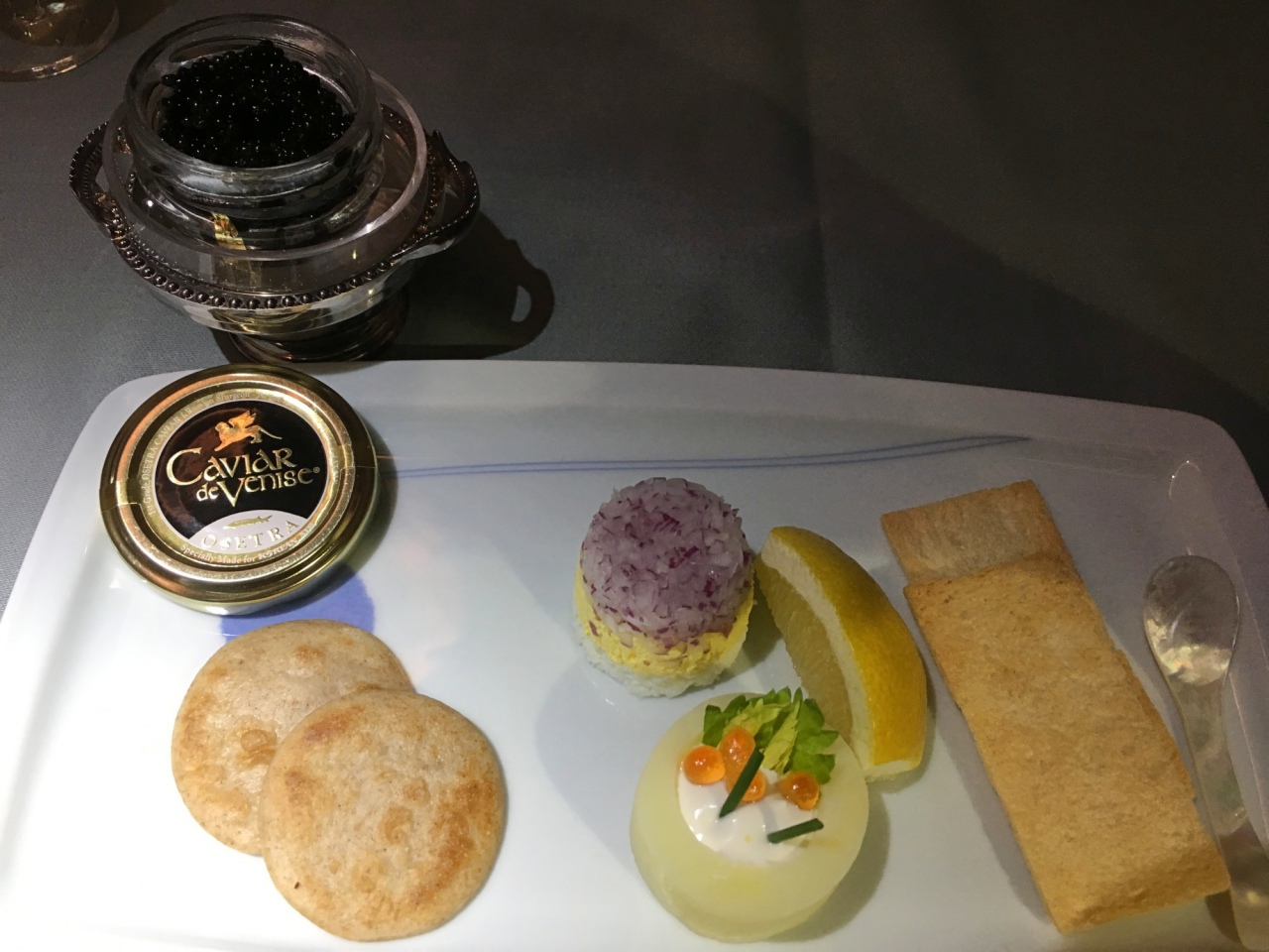 Review-Korean Air First Class-Caviar Service