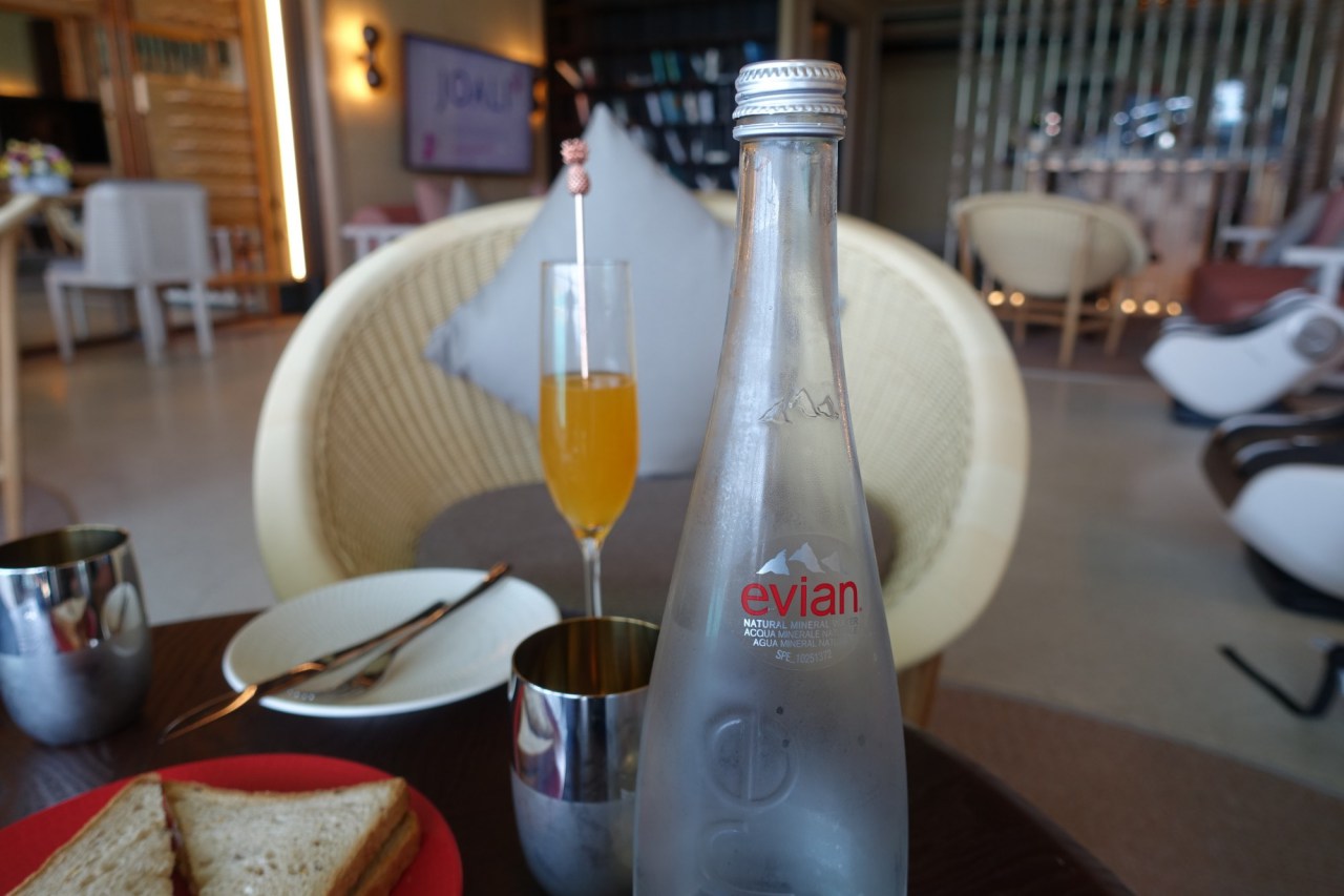 Review-Joali Lounge, Maldives: Evian Bottled Water, Sandwich