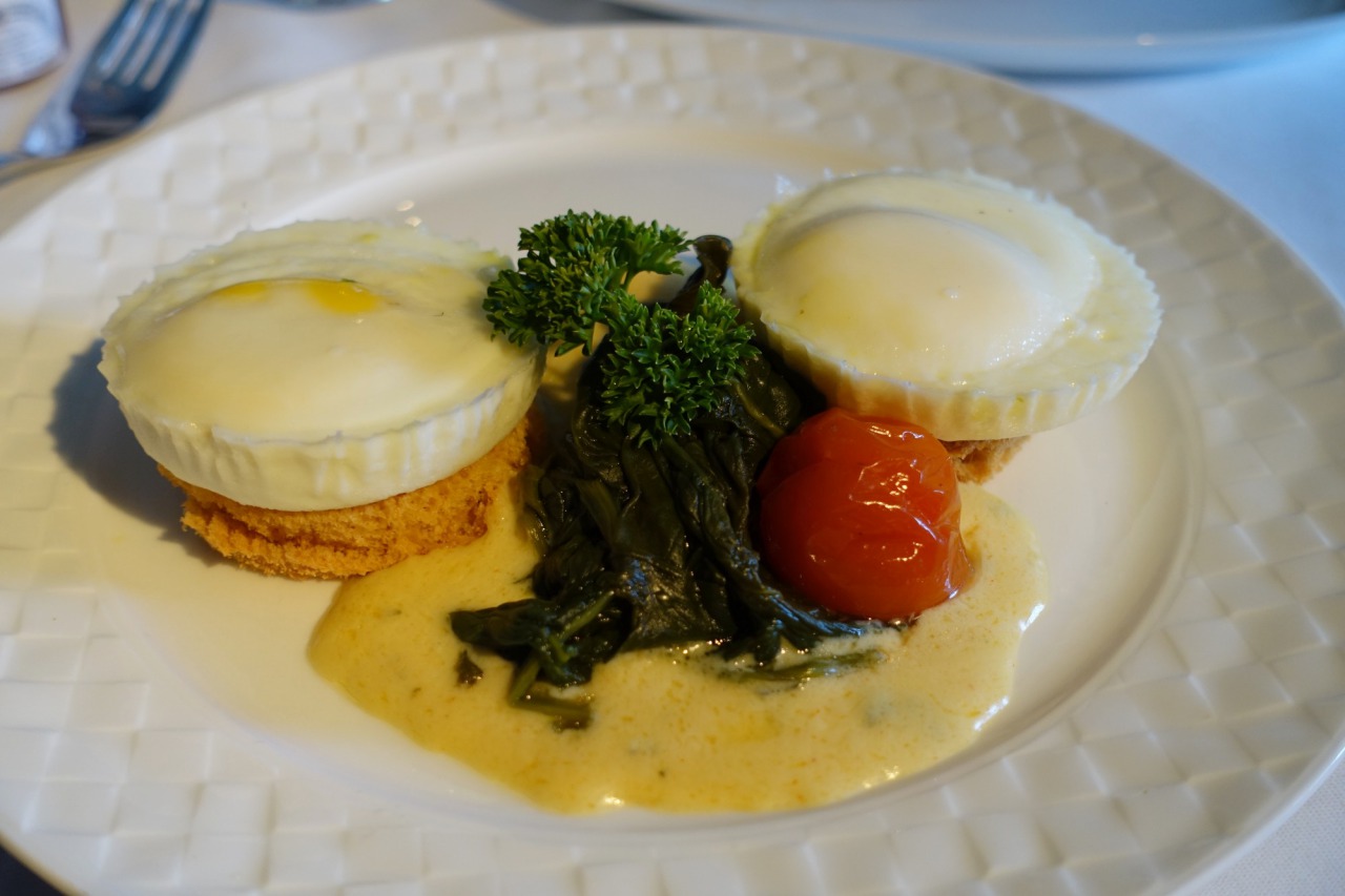 Steamed Eggs with Brioche, Qatar Business Class Review