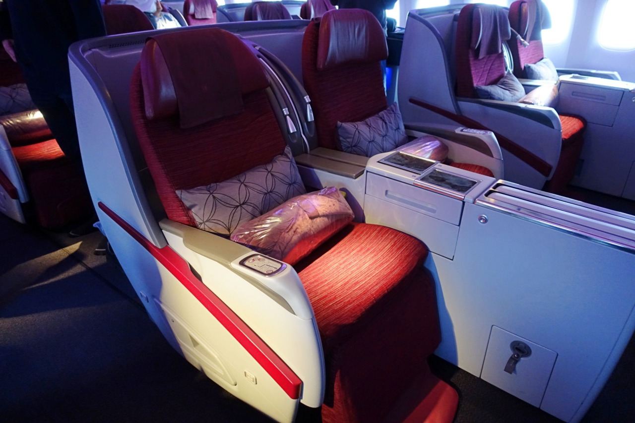 Review Qatar 777 300er Business Class Atl Doh 1987