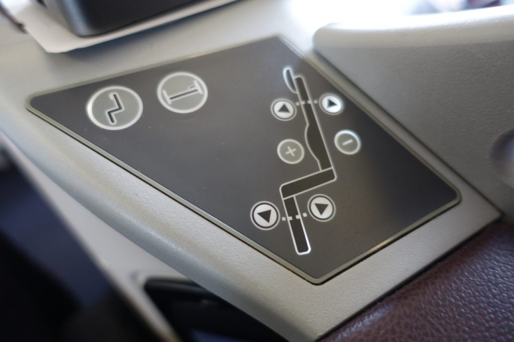 Qatar A320 Business Class Seat Controls