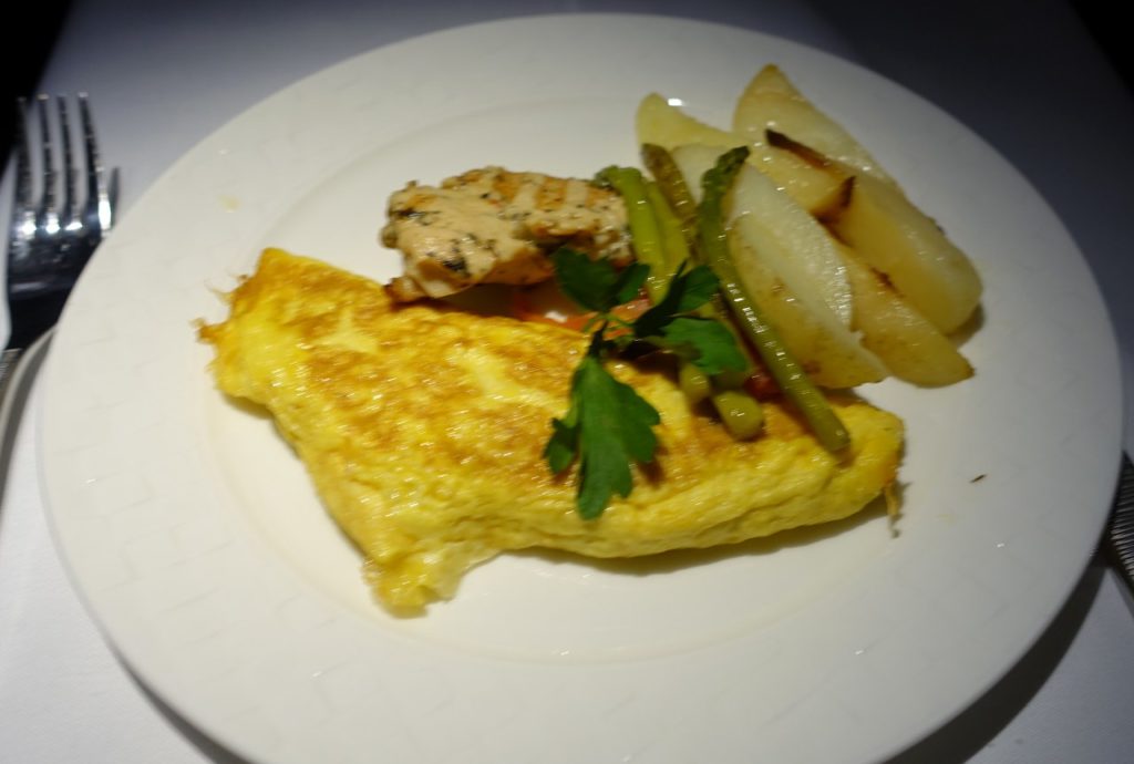 Emmental Cheese Omelet, Qatar QSuites Business Class Review