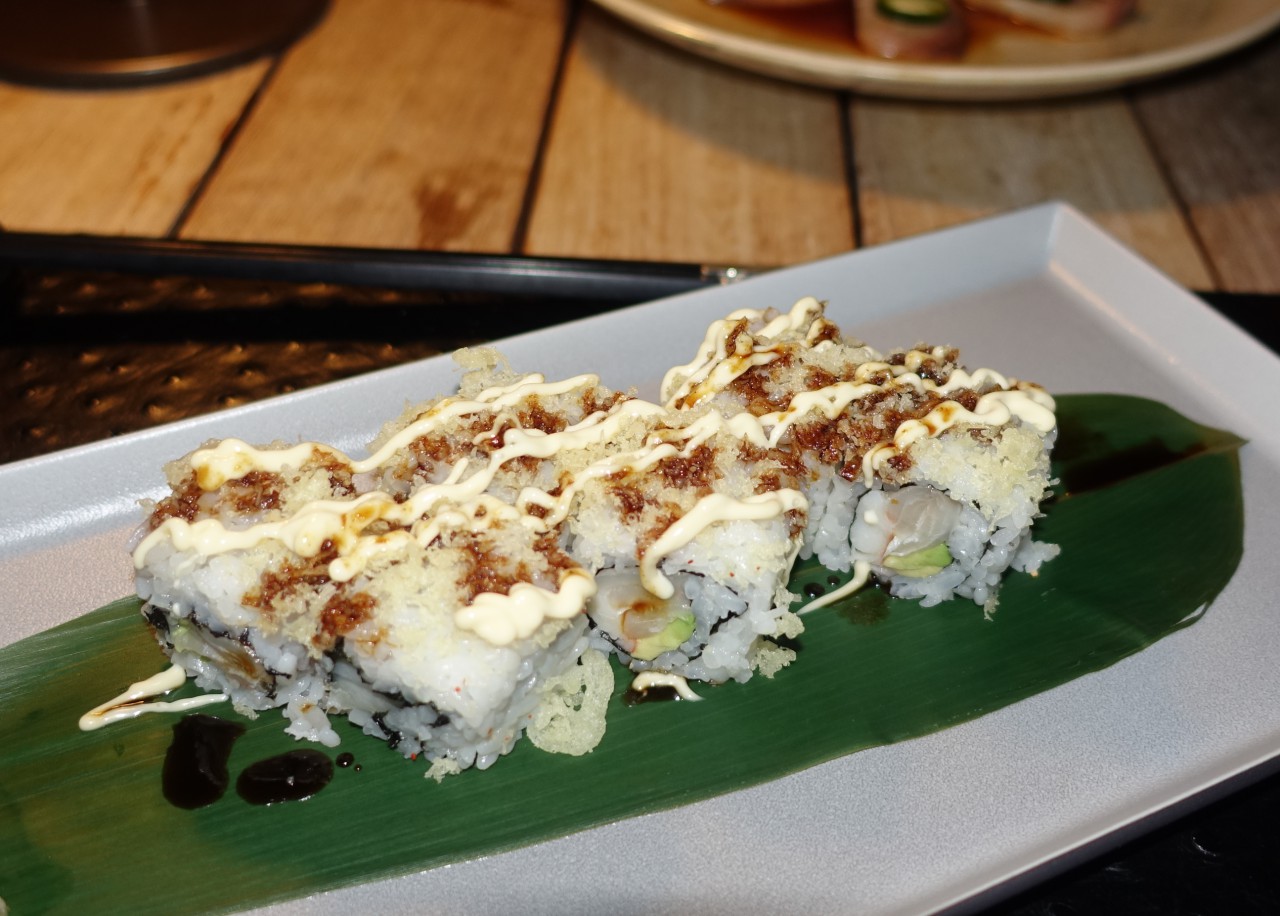 Spicy and Crunchy Roll, Saoke Review, Joali