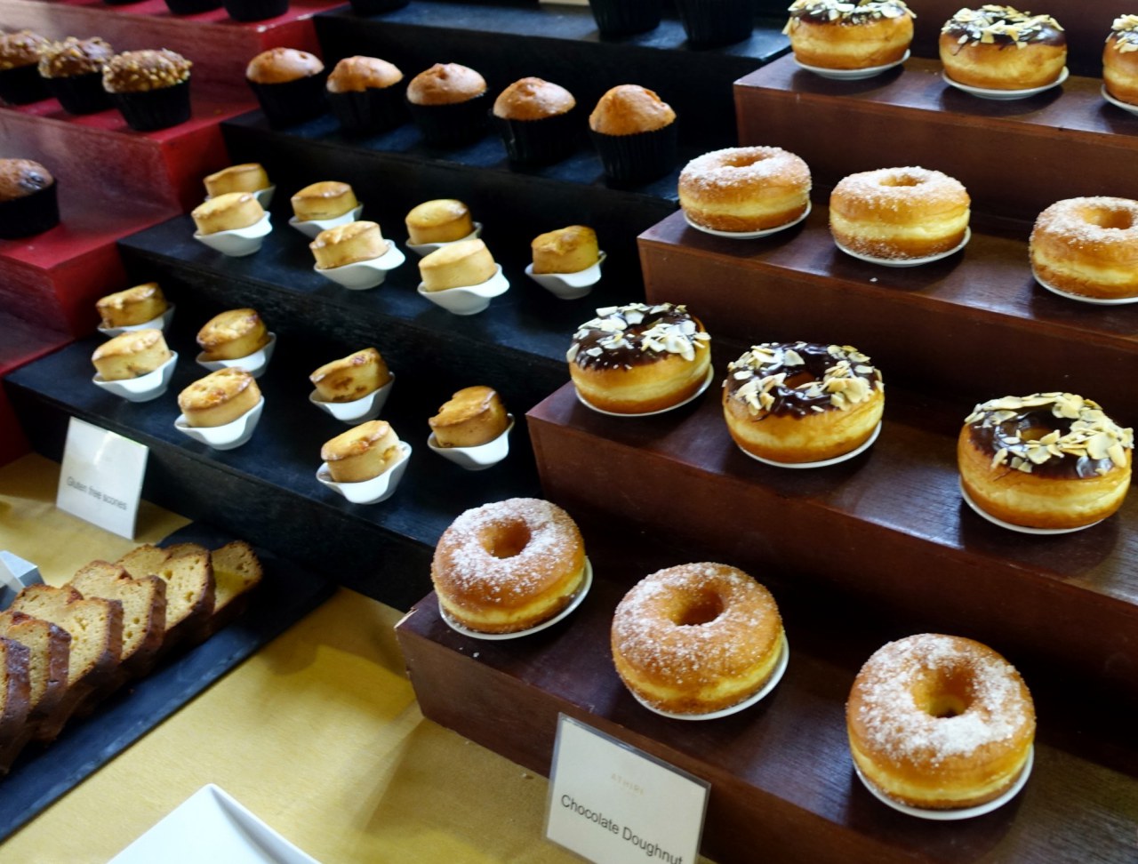 Velaa Breakfast Buffet: Doughnuts and Pastries
