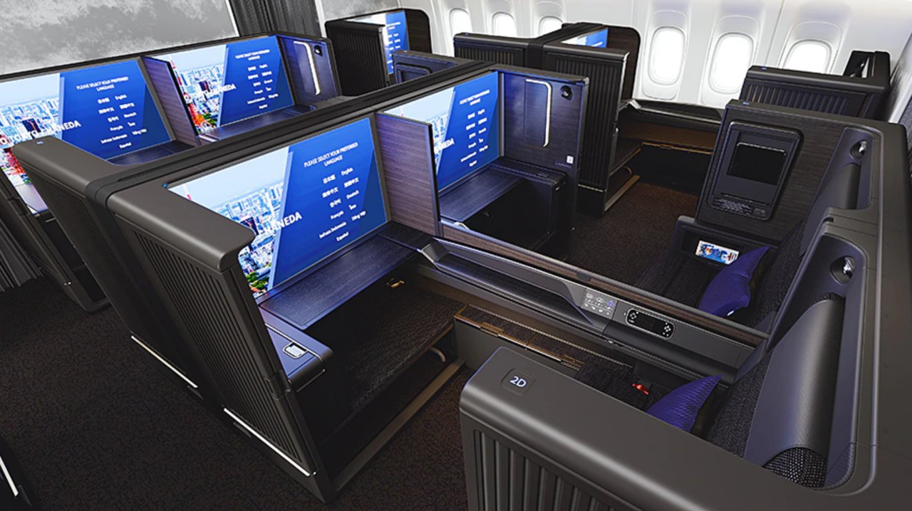 ANA The Suite New First Class Cabin, 777-300ER