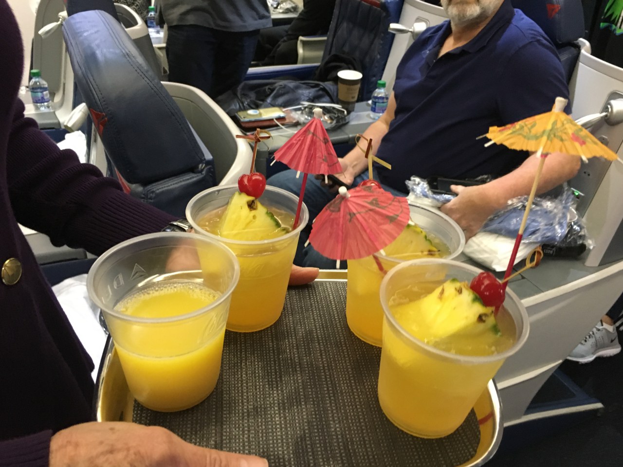 Delta One Welcome Drinks, LAX-Hawaii