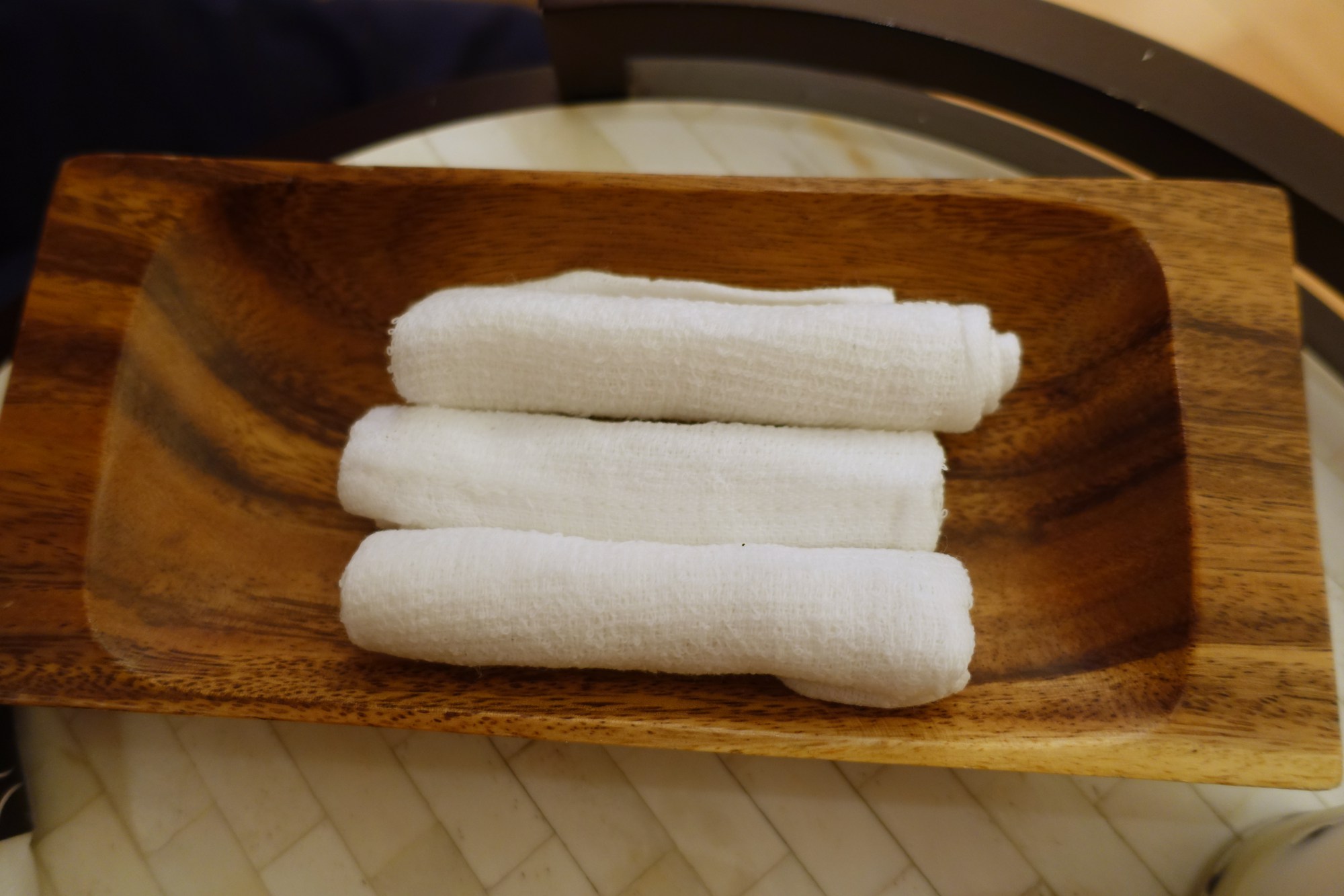 Oshibori Cool Towels, Four Seasons Lanai Lounge Review, Honolulu Airport