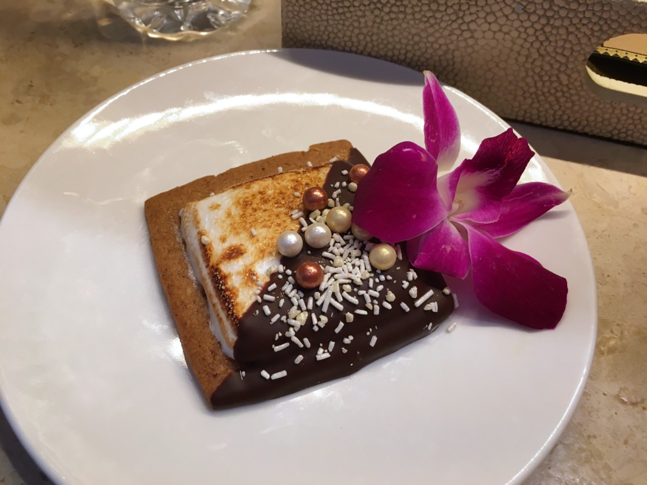 Kid's Welcome Cookie, Four Seasons Lanai