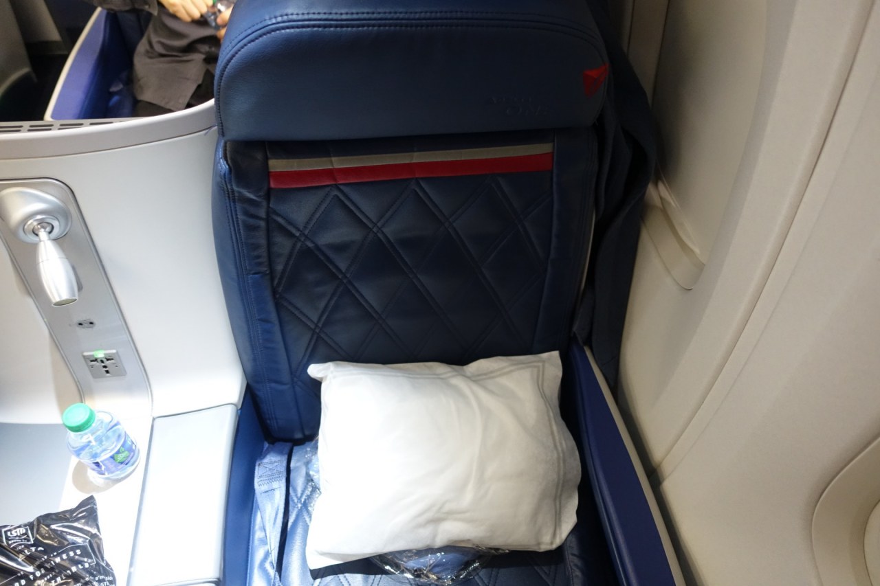 Delta One Seat, 767-300ER